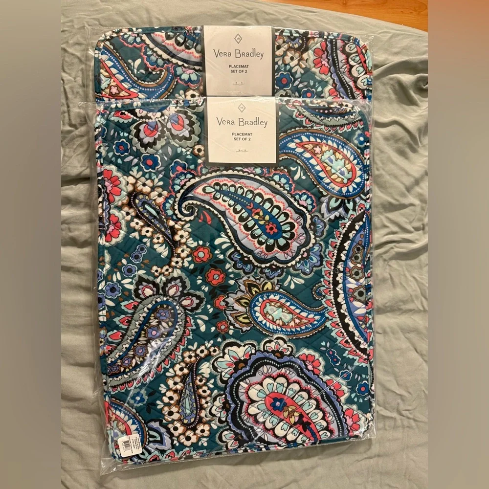 Vera Bradley Placemats in Haymarket Paisley Jewel| Set of 2